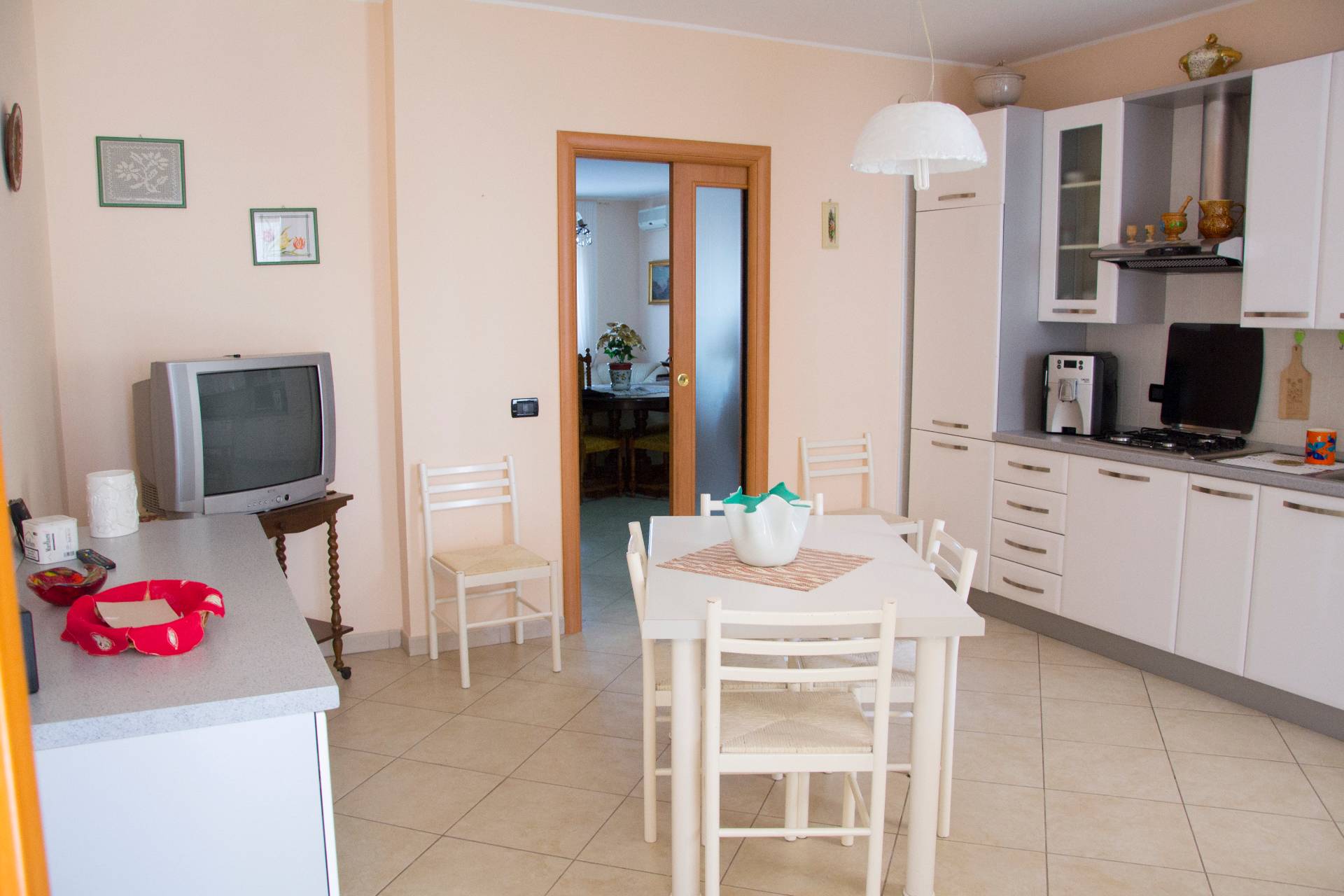 Appartamento in vendita a Canosa di Puglia, zona 167