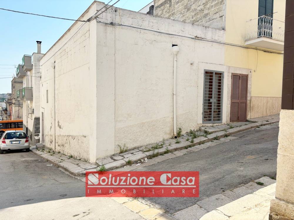 Casa indipendente in vendita a Canosa di Puglia