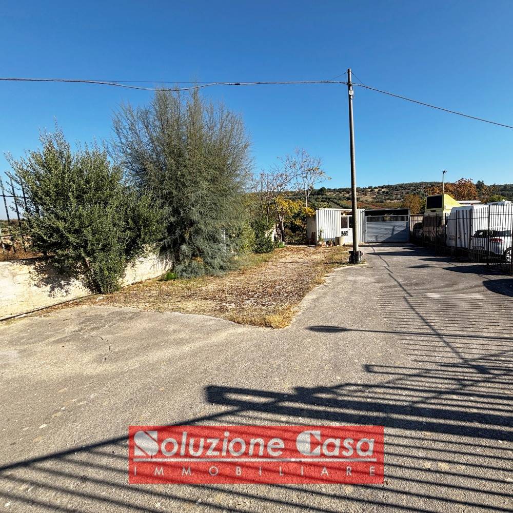 Terreno edificabile in vendita a Canosa di Puglia