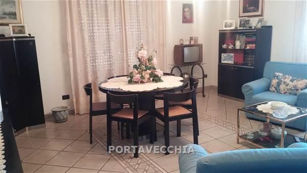 Appartamento con terrazzo a Cinigiano