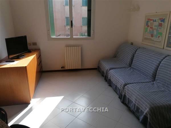 Trilocale con terrazzo a Castiglione della Pescaia