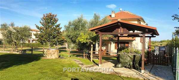 Casa indipendente con giardino a Grosseto