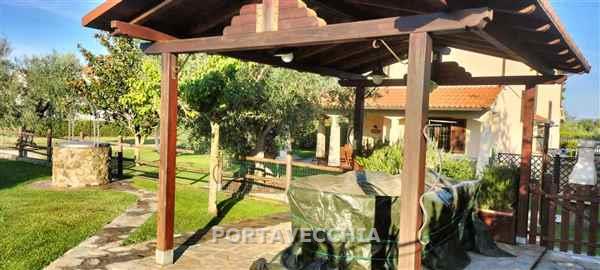 Casa indipendente con giardino a Grosseto