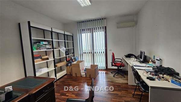 Ufficio con terrazzo a Grosseto