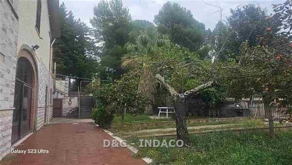 Rustico con terrazzo a Gavorrano