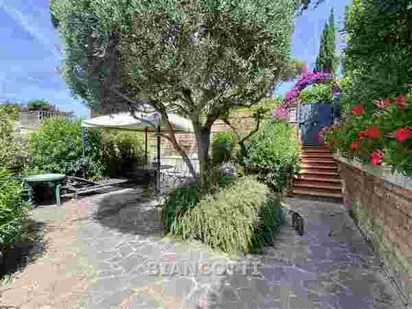 Casa indipendente con giardino a Castiglione della Pescaia