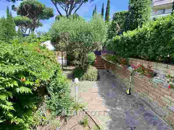 Casa indipendente con giardino a Castiglione della Pescaia