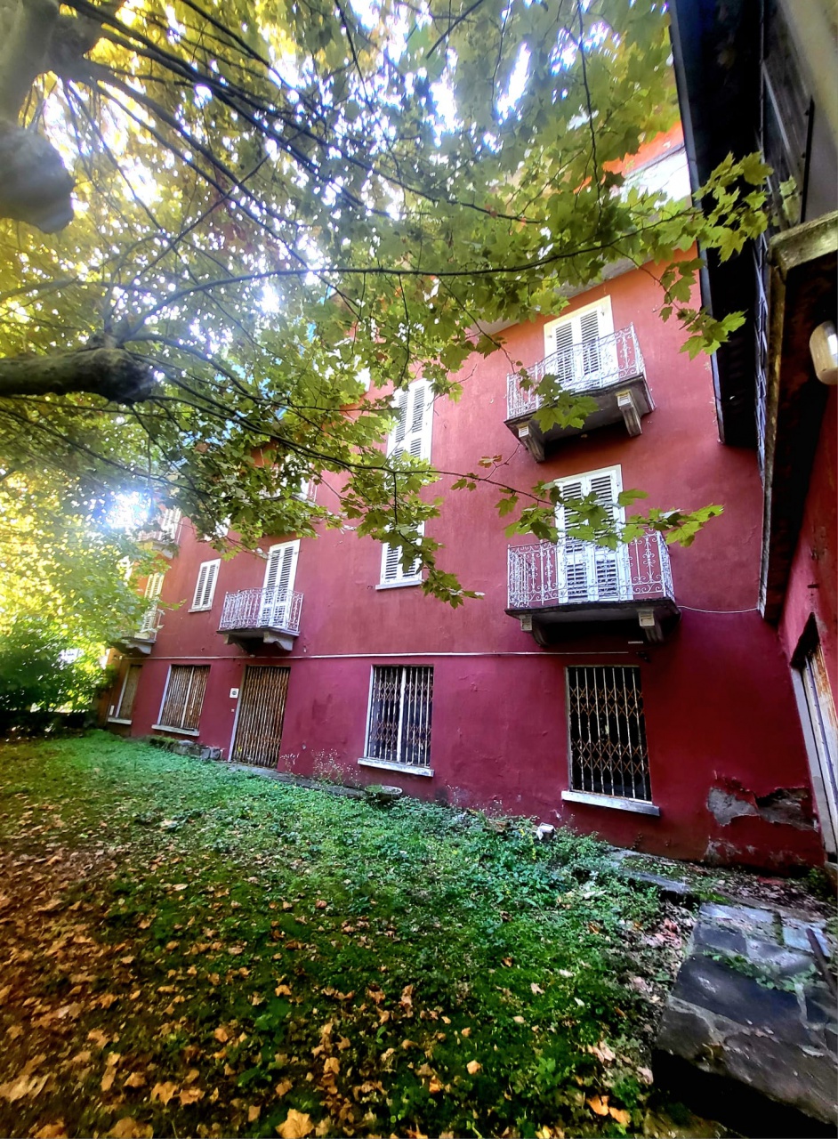 Attivit commerciale con giardino in ponte alla venturina, Sambuca Pistoiese