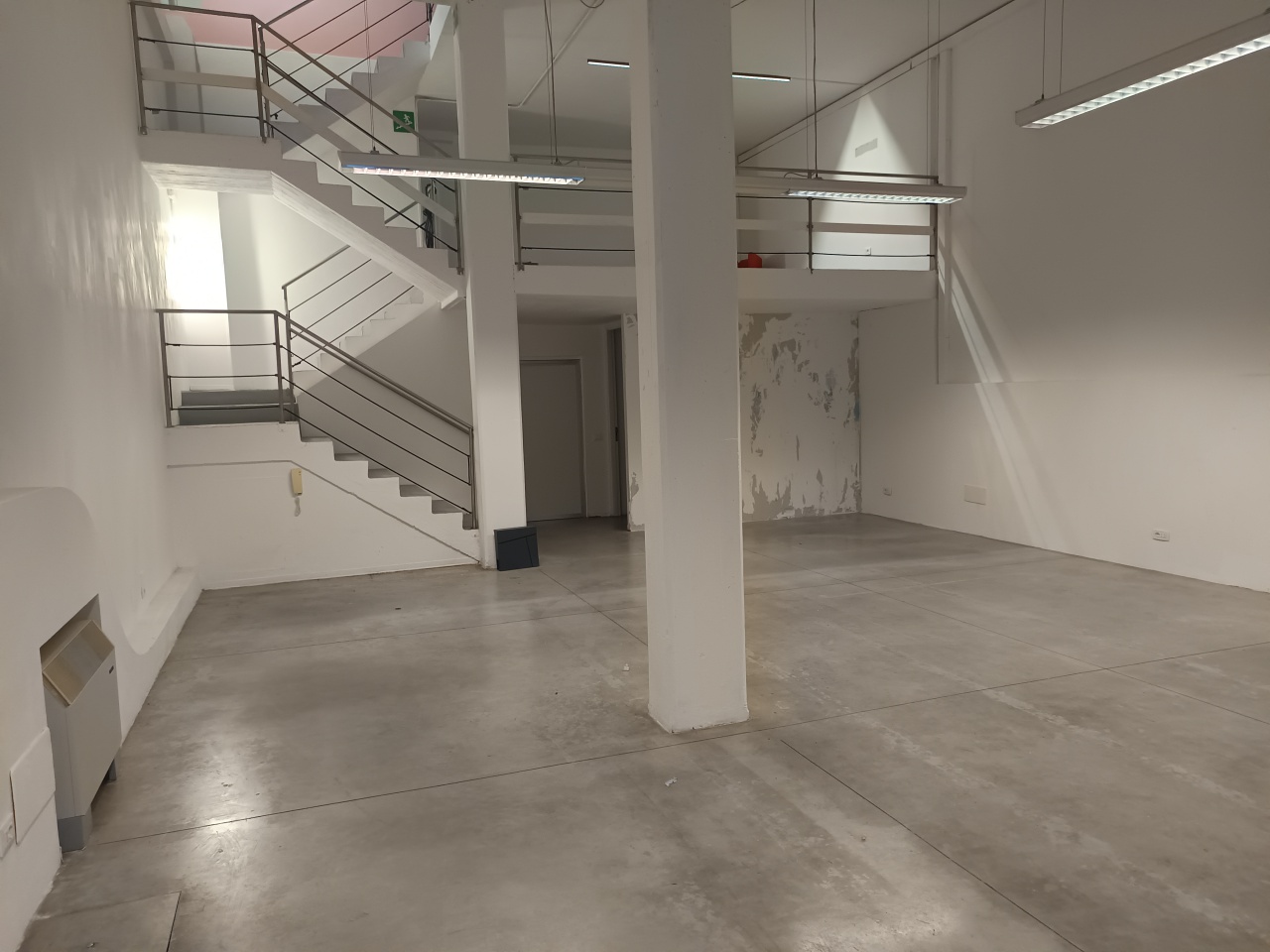 Attivit� commerciale in vendita a Prato