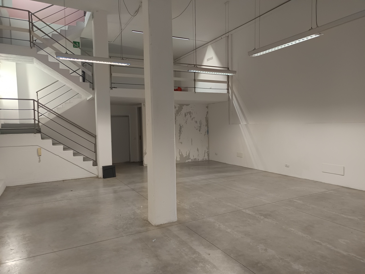 Attivit� commerciale in vendita a Prato