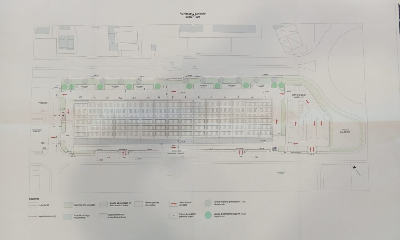 Capannone nuova a Prato