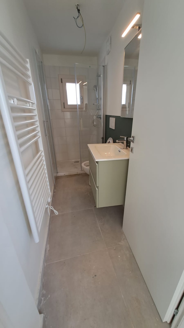 Quadrilocale ristrutturato in via mazzini, Prato