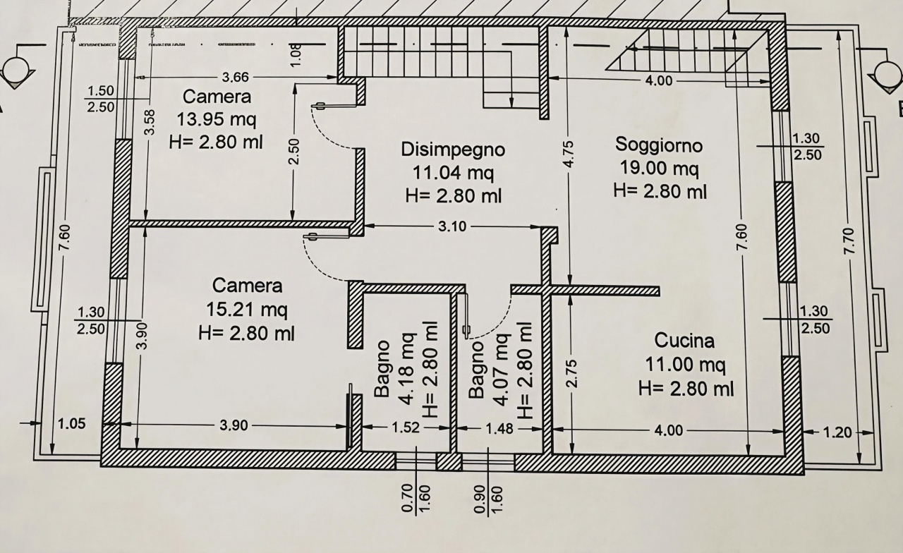 Casa indipendente con giardino in via caciolli, Prato