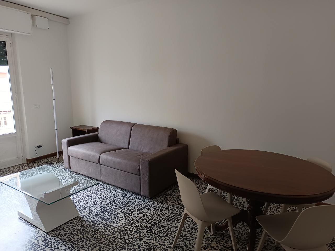 Quadrilocale arredato in affitto a Prato