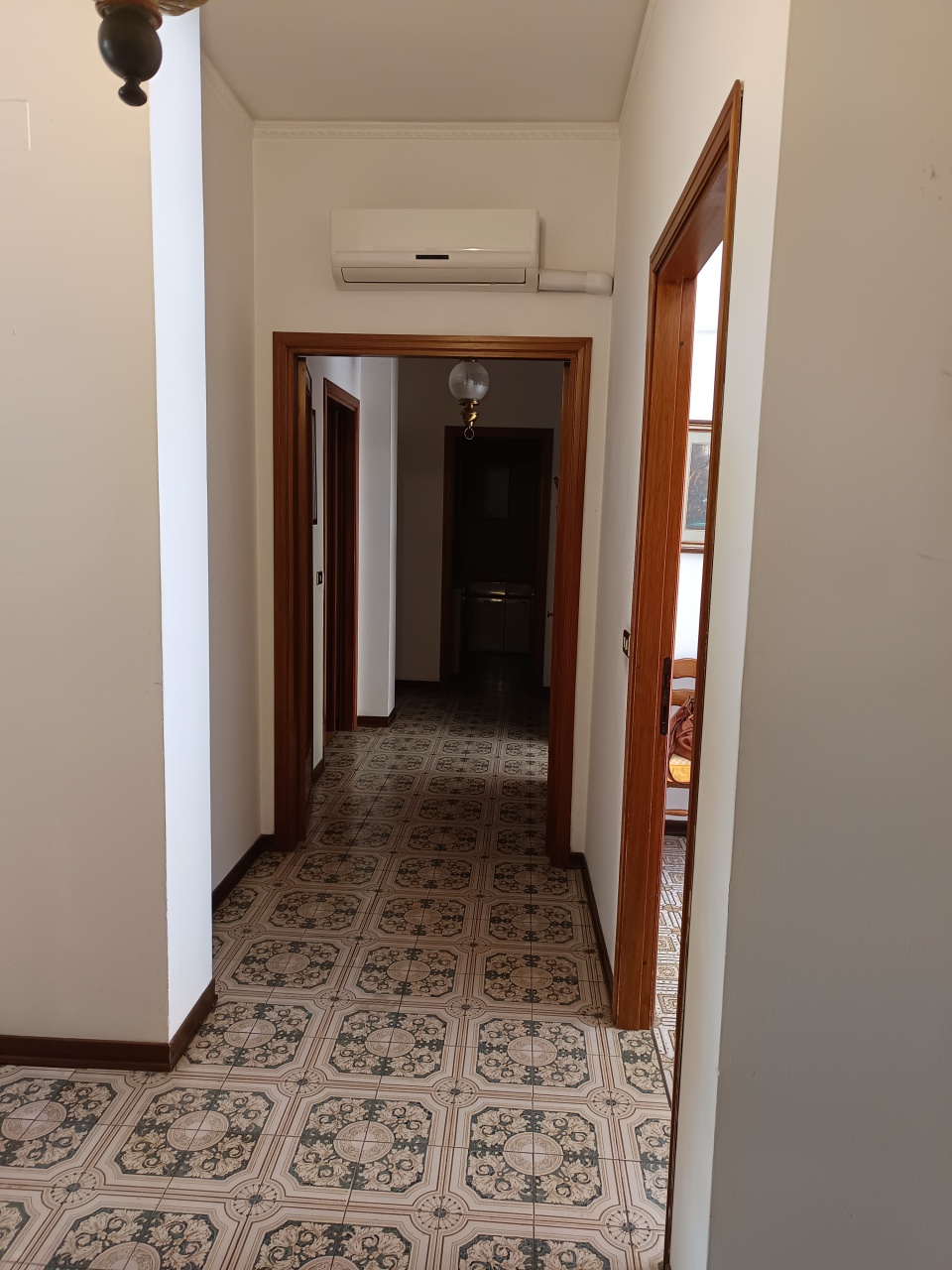 Appartamento con terrazzo in viale galilei, Prato