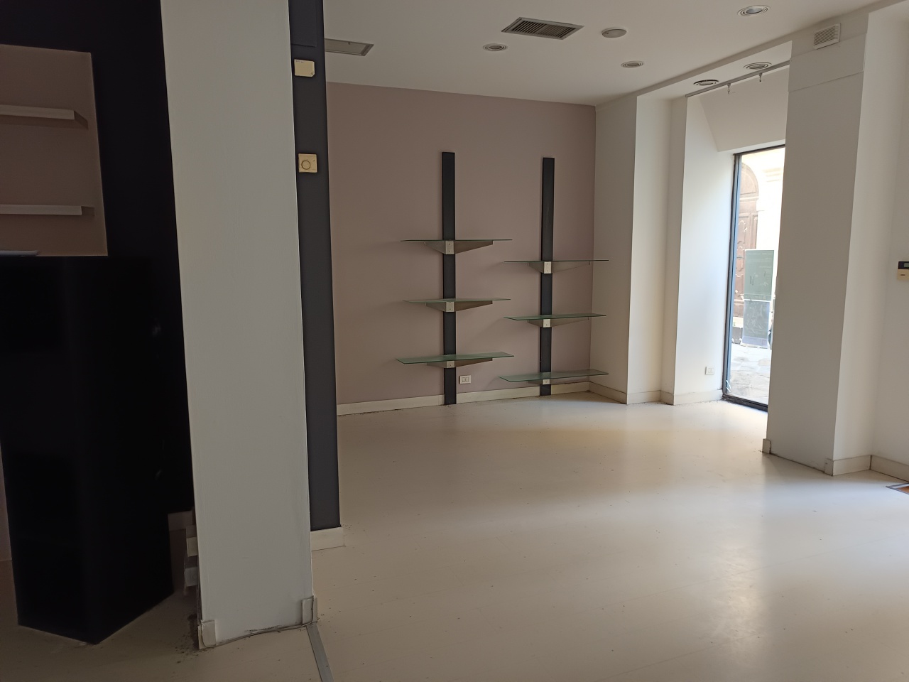 Attivit� commerciale in affitto/gestione a Prato