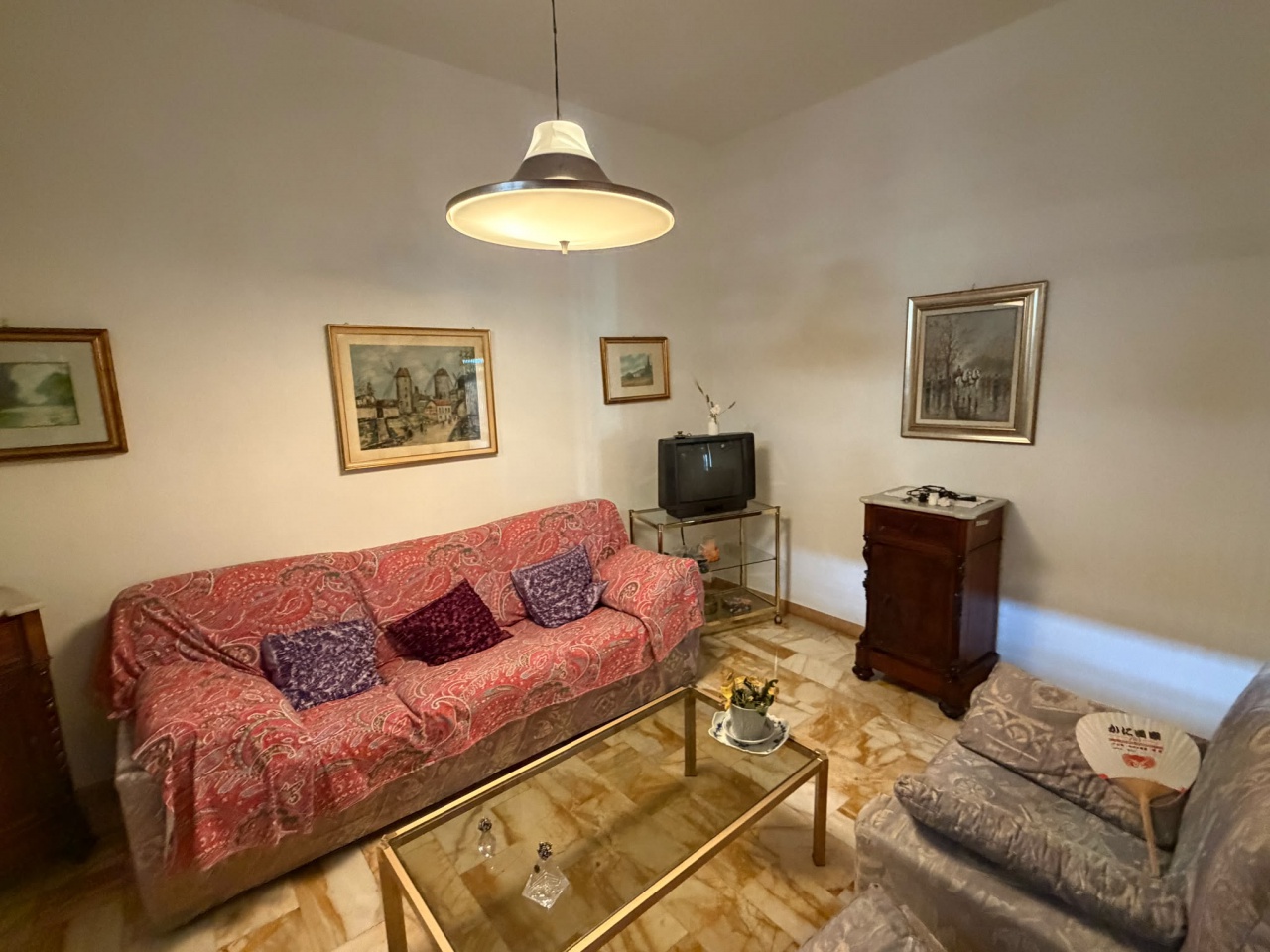 Appartamento con box in via padova, Prato
