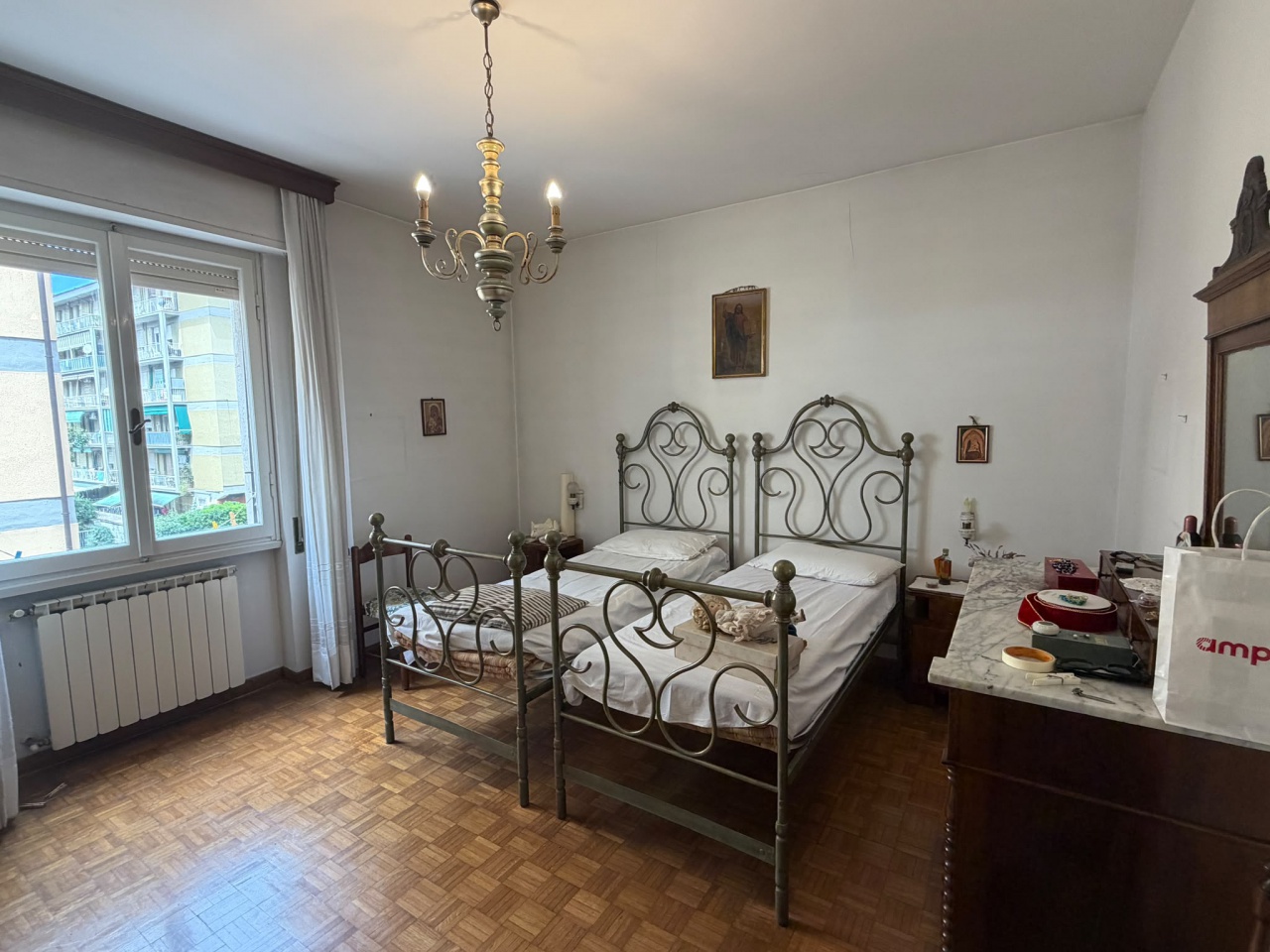 Appartamento con box in via padova, Prato
