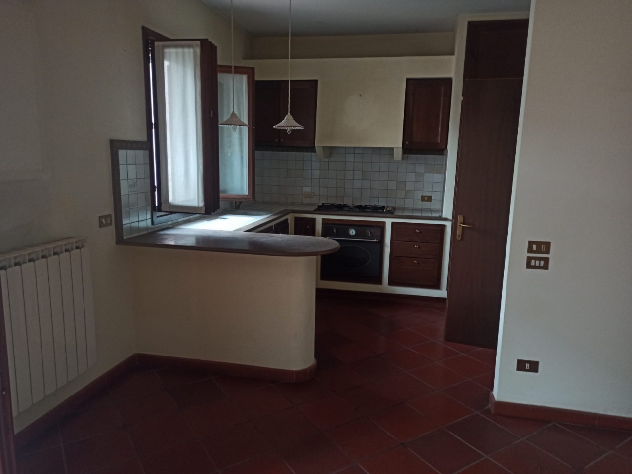 Villa con giardino in via di candeli, Poggio a Caiano