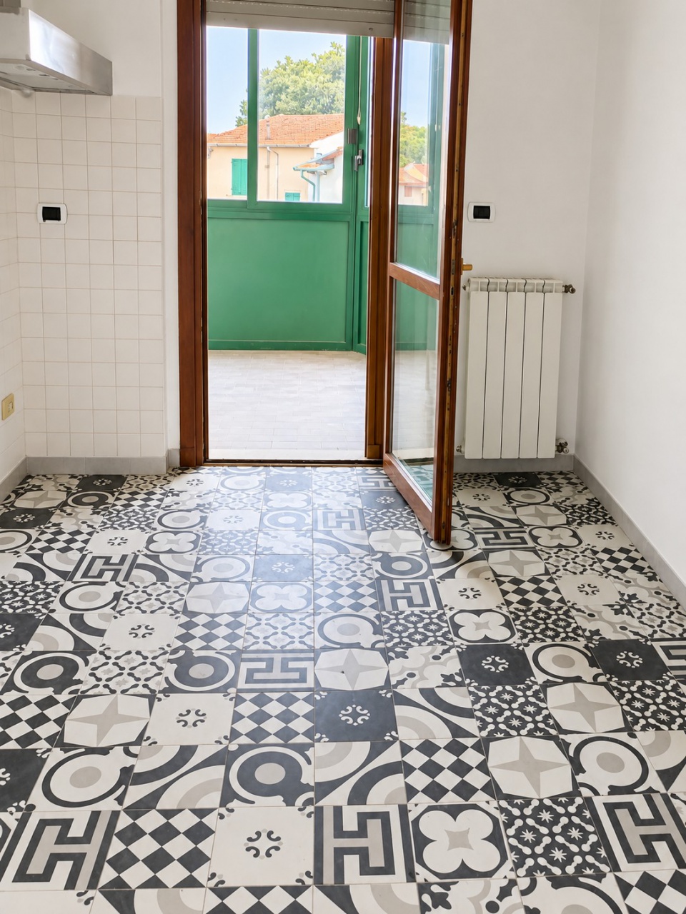 Quadrilocale con terrazzo in via lardarello, Prato