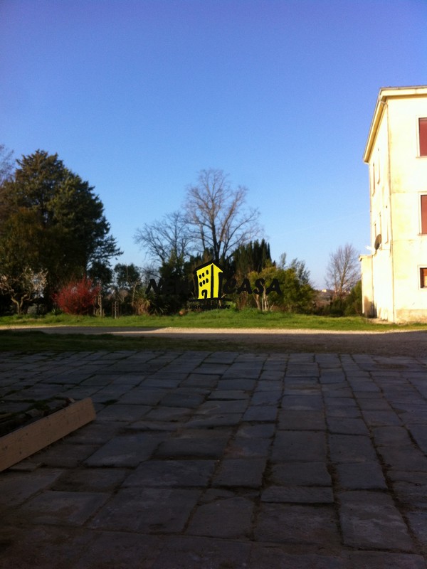 Deposito in affitto a Marciano della Chiana, Cesa