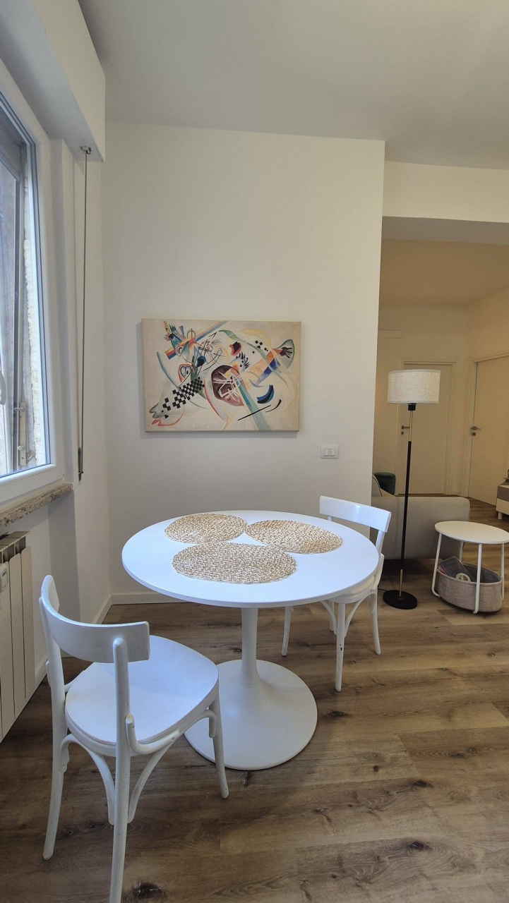 Trilocale con terrazzo in via xxiv maggio, Montevarchi