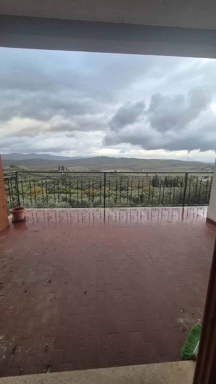 Casa indipendente con giardino a Laterina Pergine Valdarno