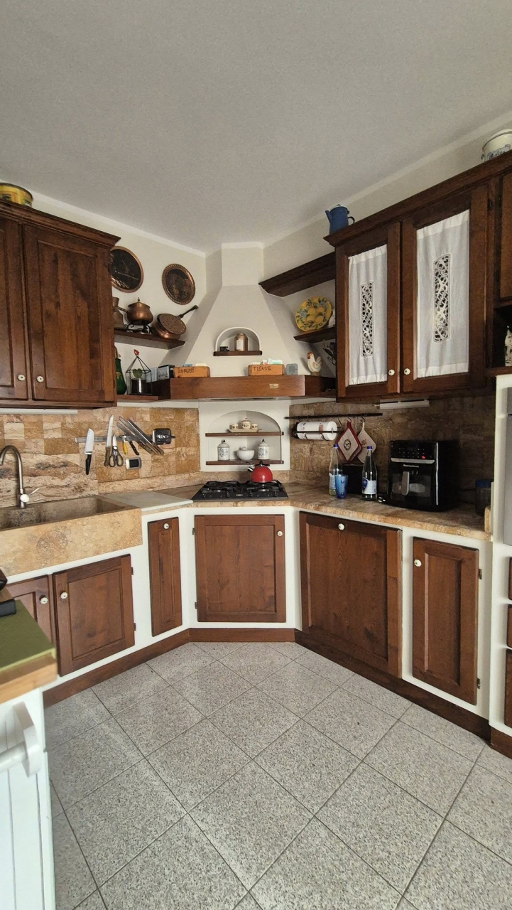 Appartamento con terrazzo a Bucine