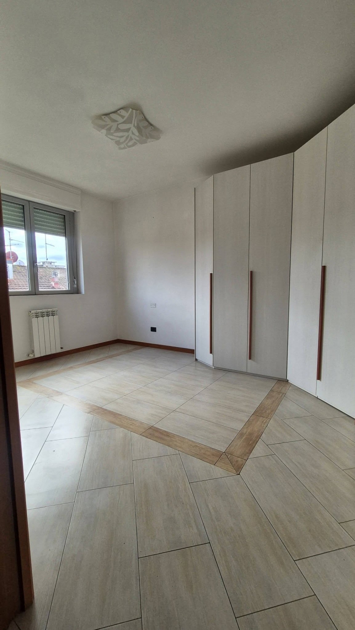 Attico con terrazzo in via xxiv maggio, Montevarchi