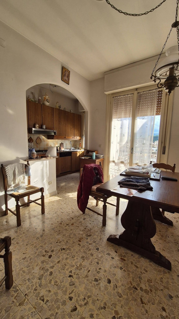 Appartamento con terrazzo a Montevarchi
