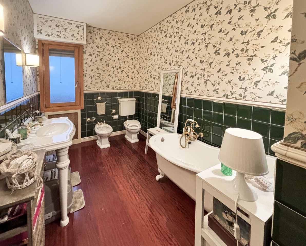 Casa indipendente con giardino a Montevarchi