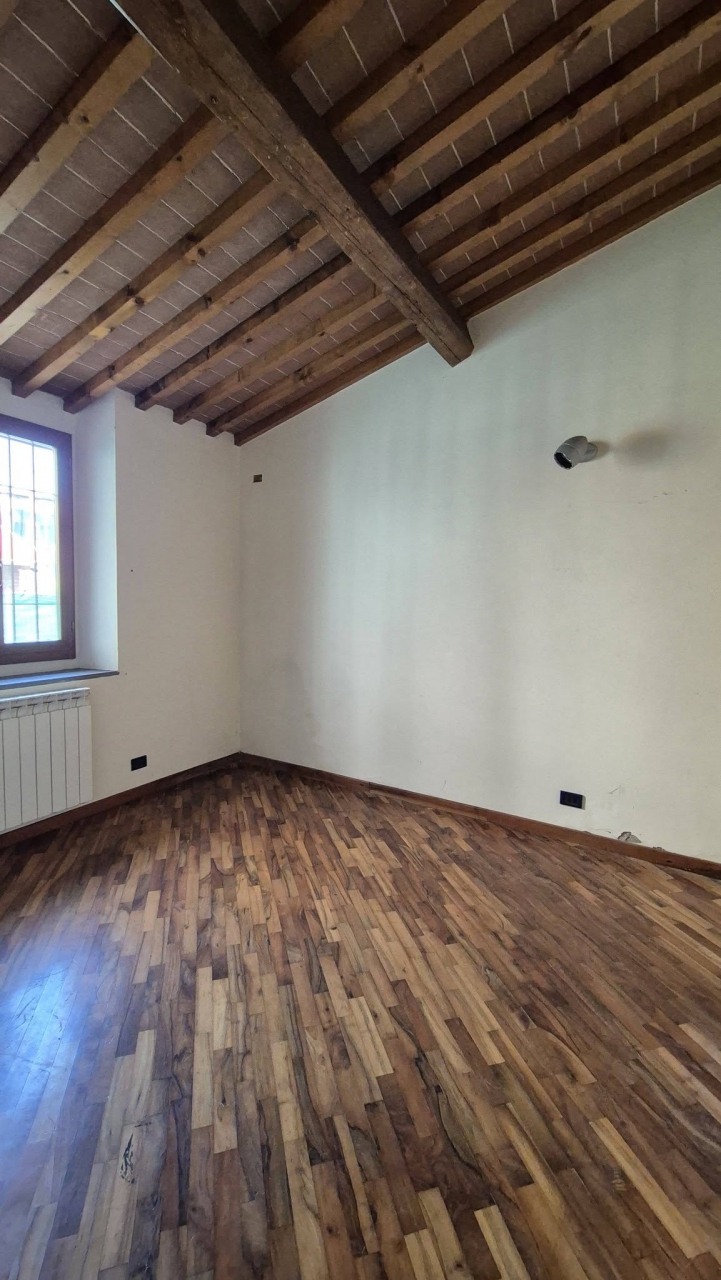 Casa indipendente con terrazzo a Montevarchi