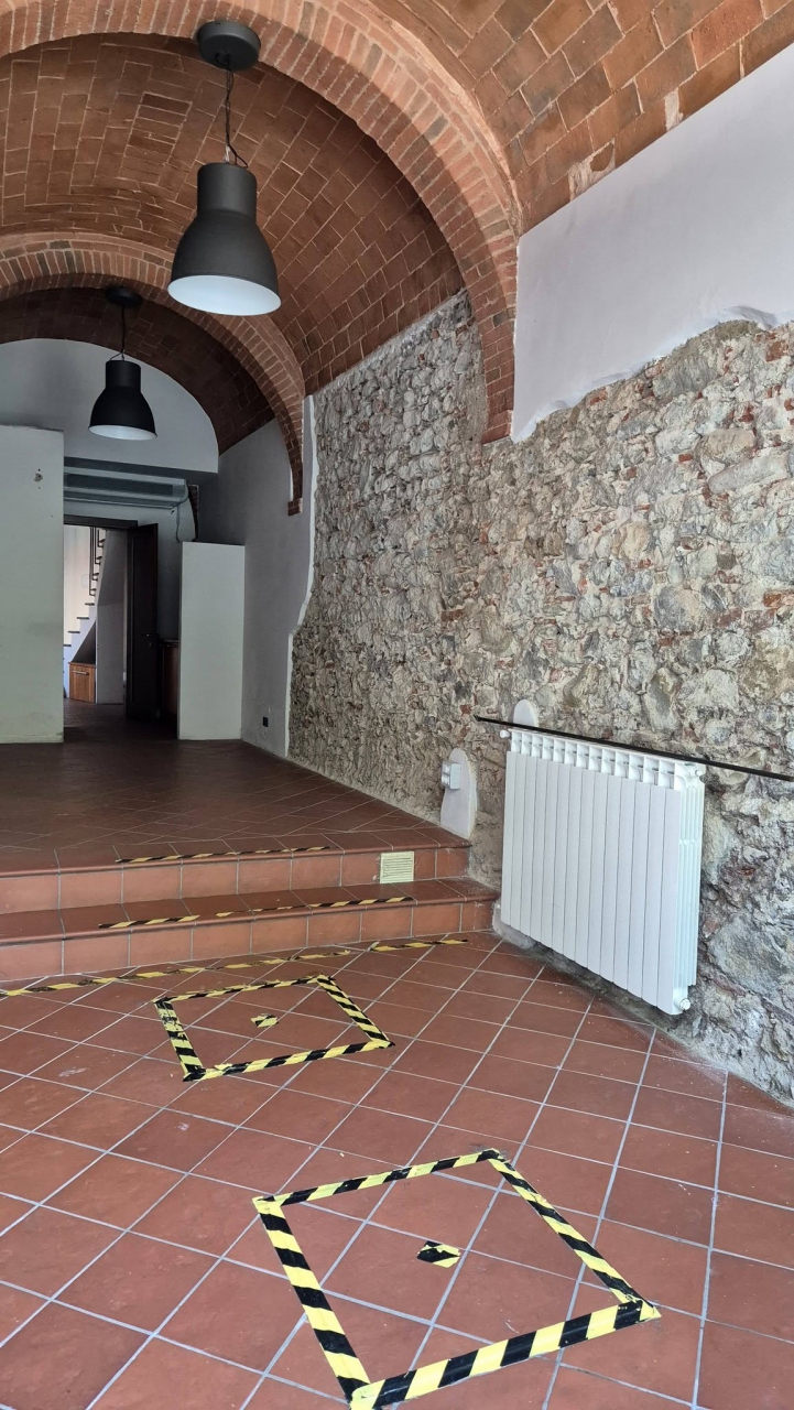 Casa indipendente con terrazzo a Montevarchi