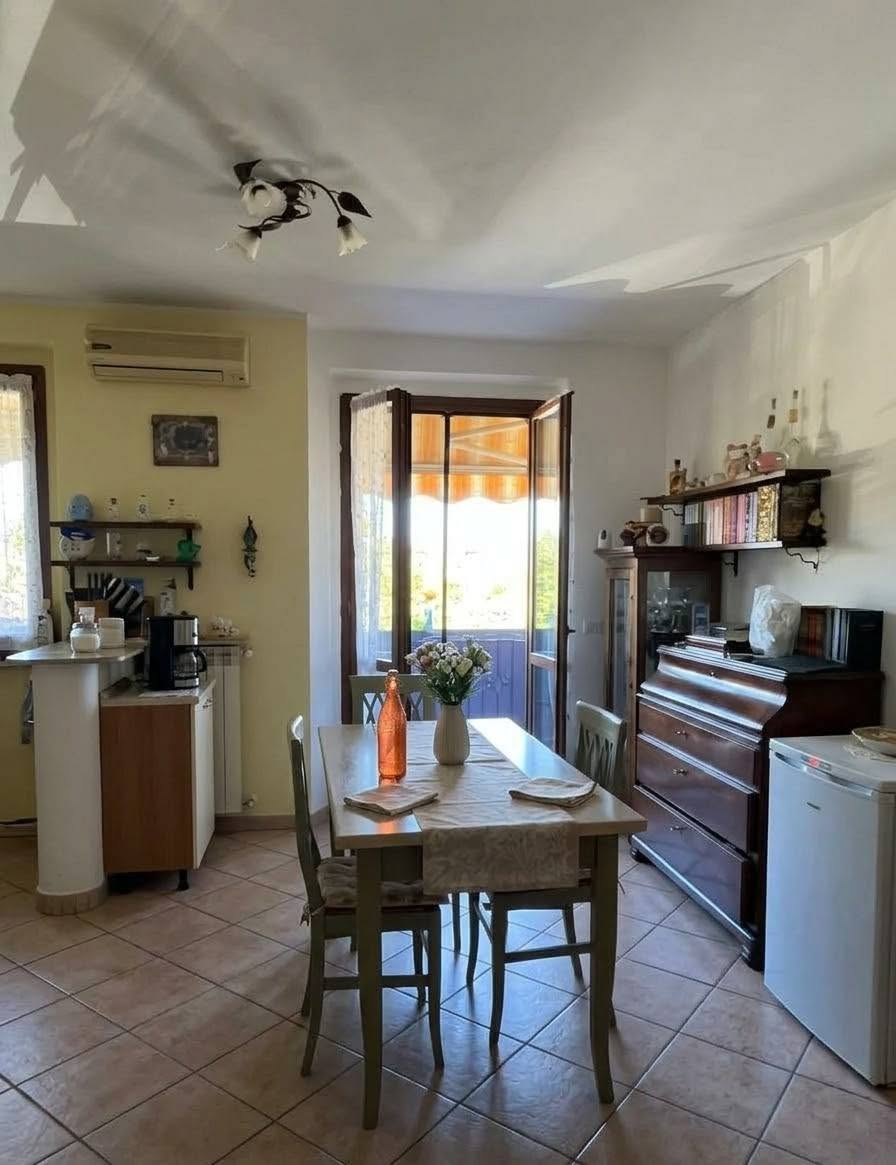 Trilocale con terrazzo a Montevarchi