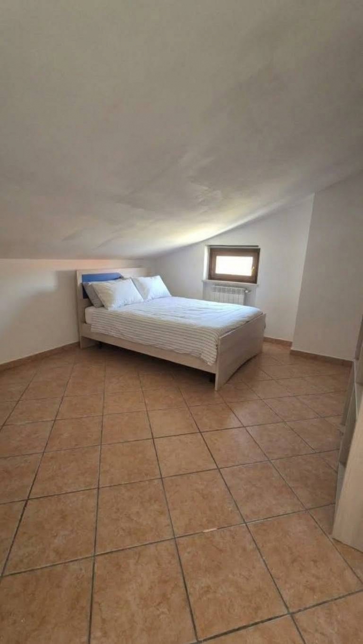 Trilocale con terrazzo a Montevarchi
