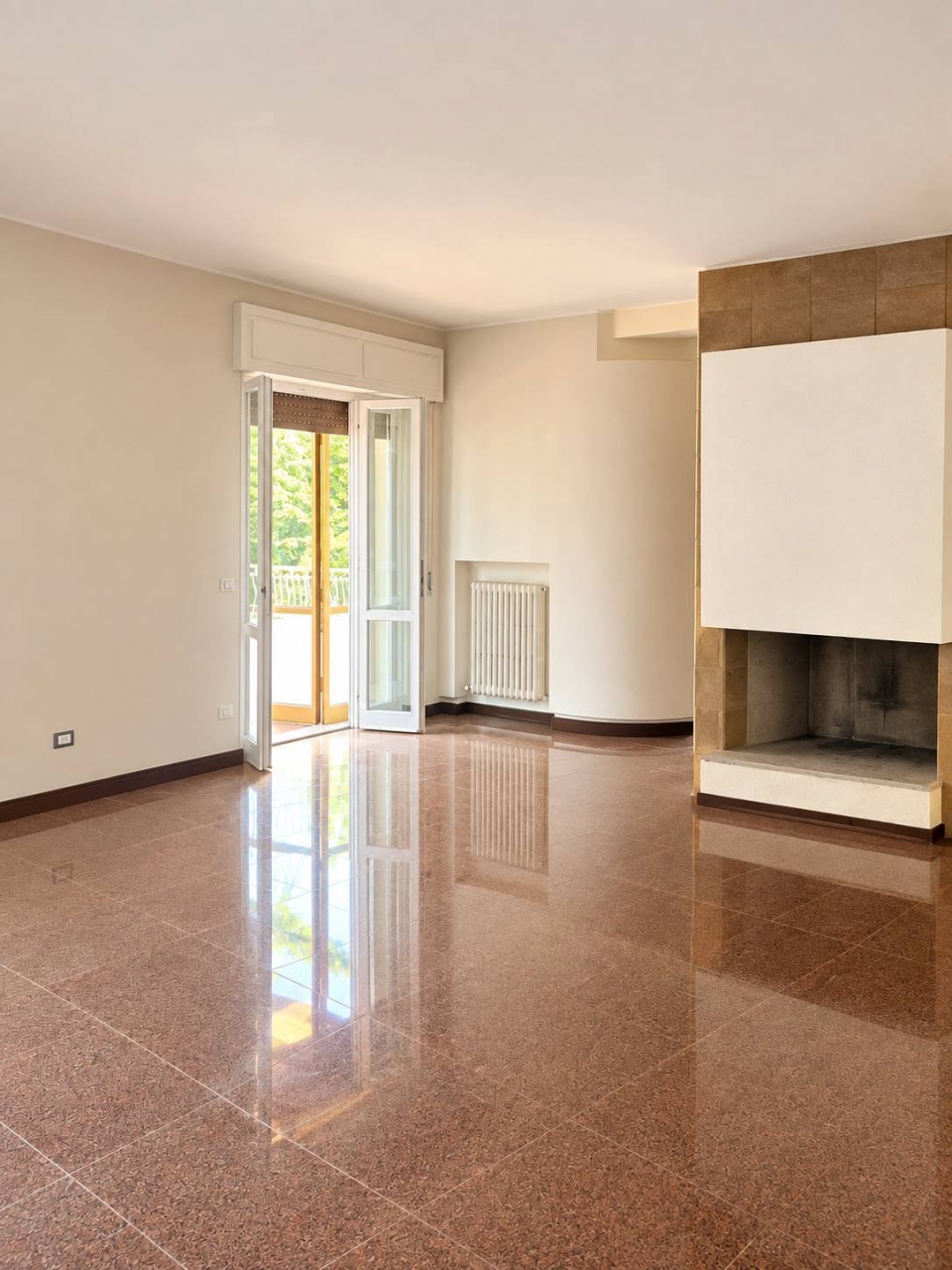 Appartamento con terrazzo a Terranuova Bracciolini