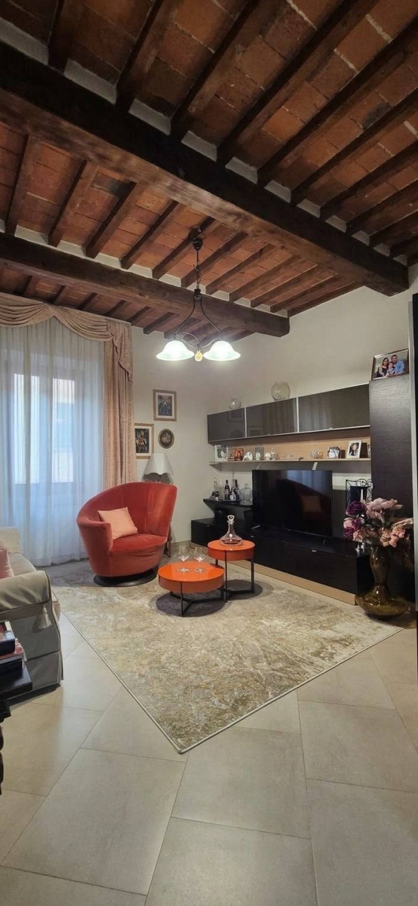 Trilocale ristrutturato a Montevarchi