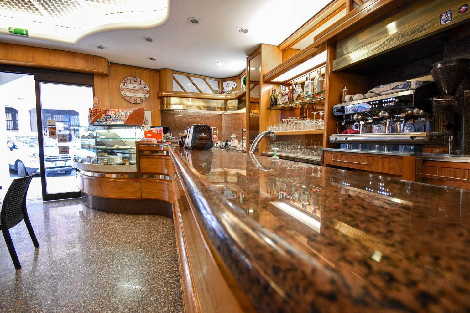 Locale commerciale in vendita in via luigi rolando 15, Sassari