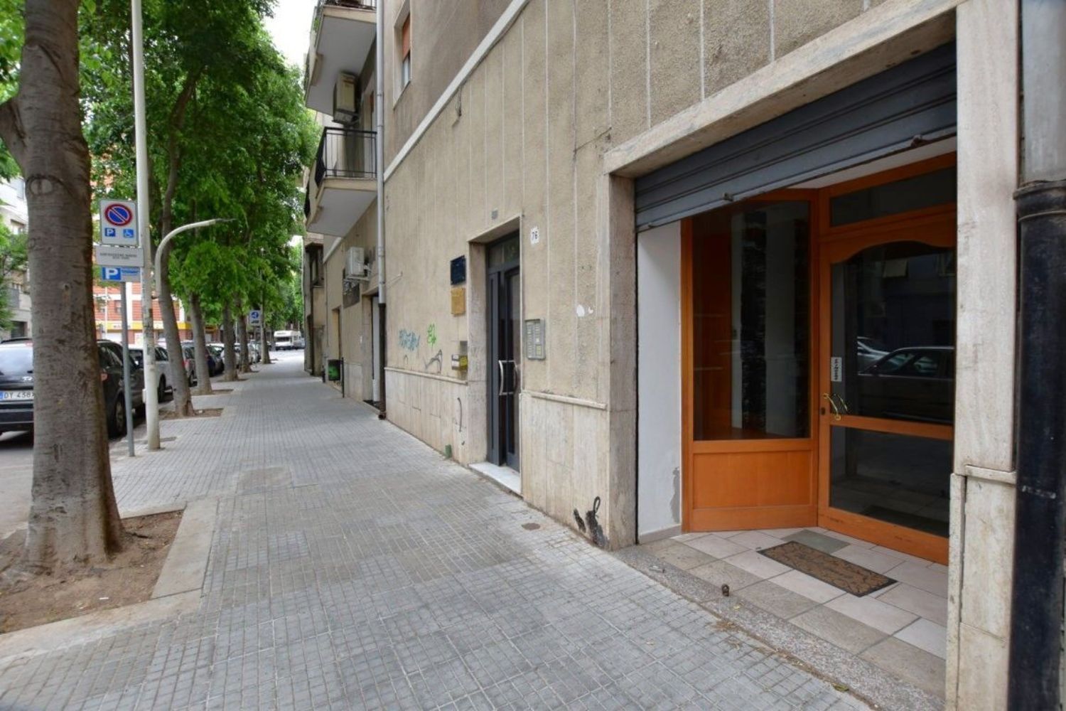 Locale commerciale in affitto in via napoli 84-68, Sassari