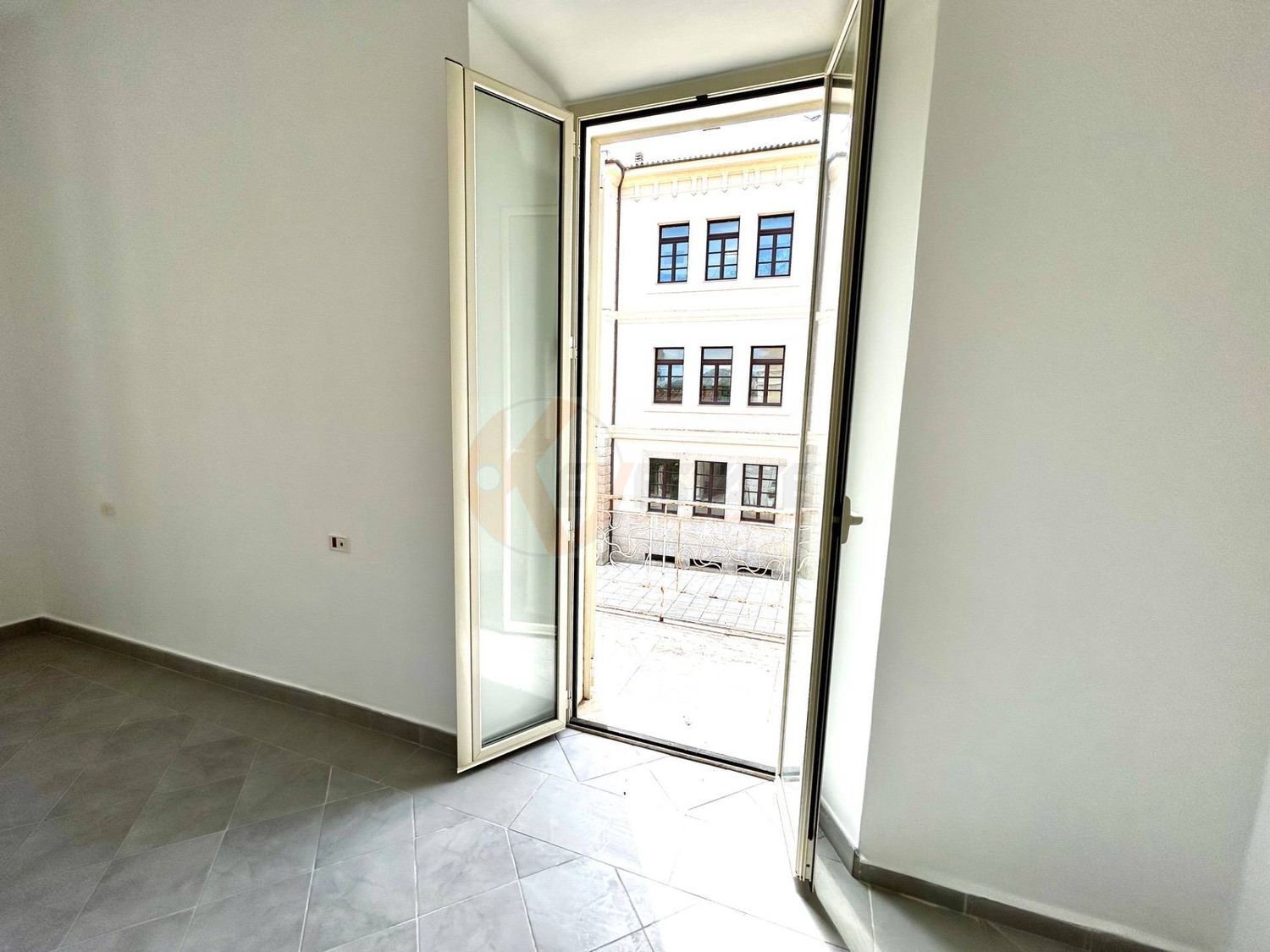 Ufficio vista mare in corso corso umberto i 46, Olbia