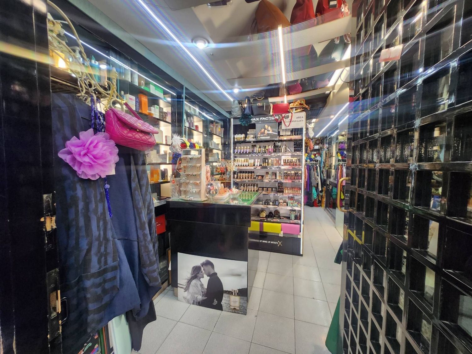 Locale commerciale in affitto in via via roma 132, Sassari