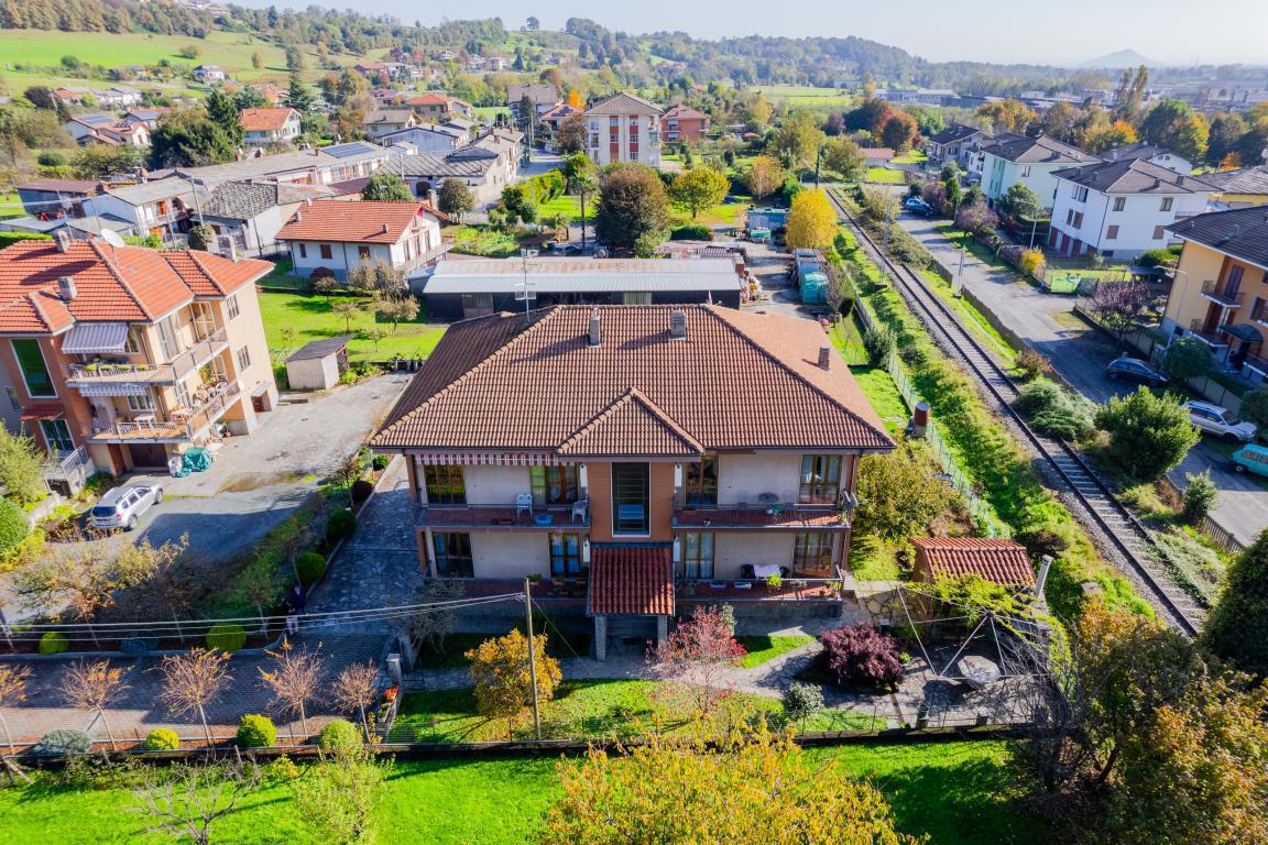 Casa indipendente con box doppio a Luserna San Giovanni