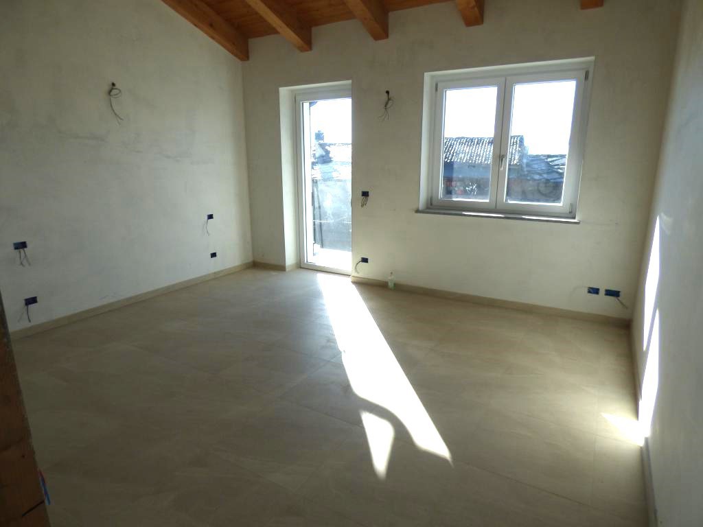 Villa con giardino a Cavour