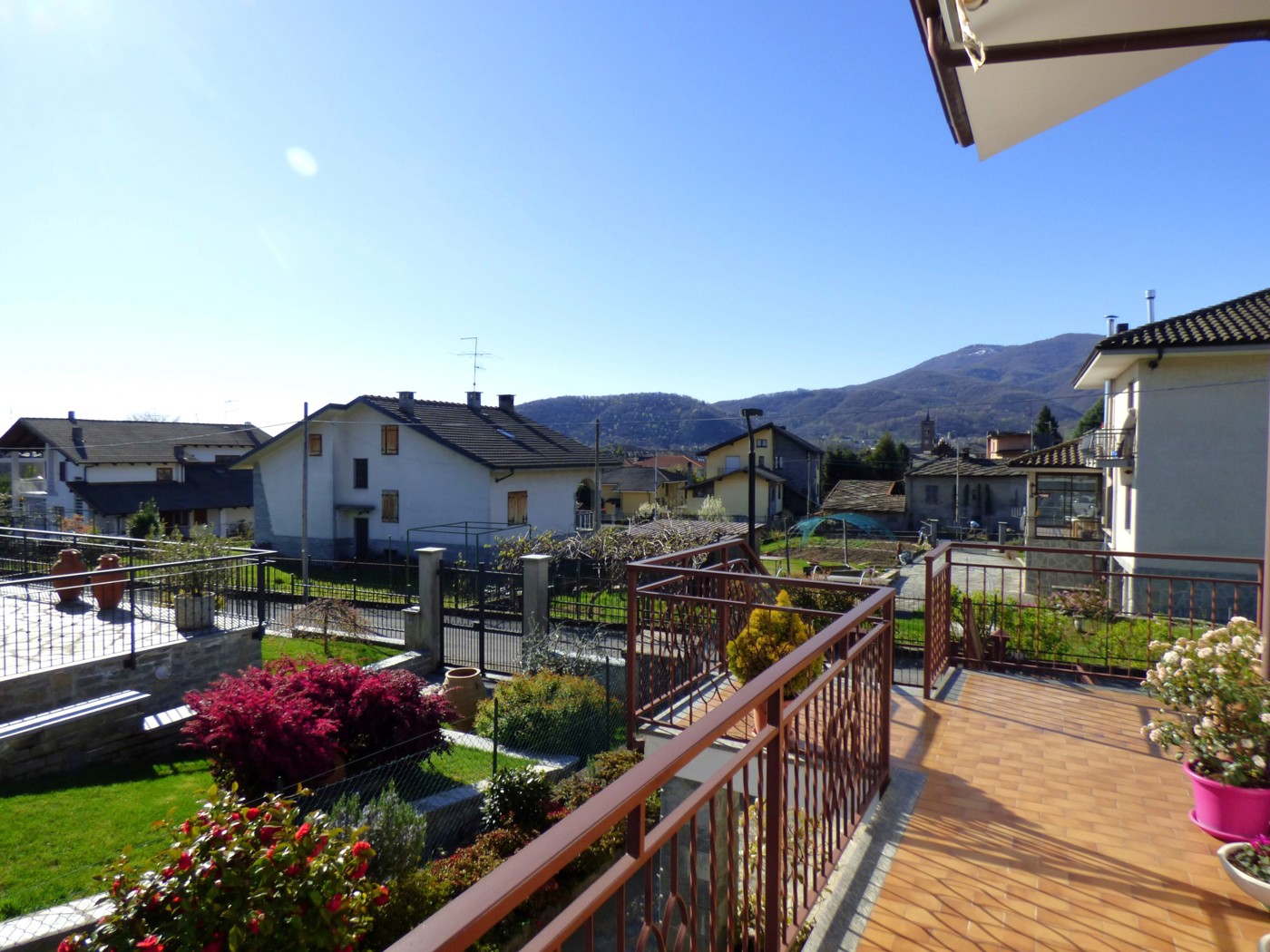 Villa con giardino a Luserna San Giovanni