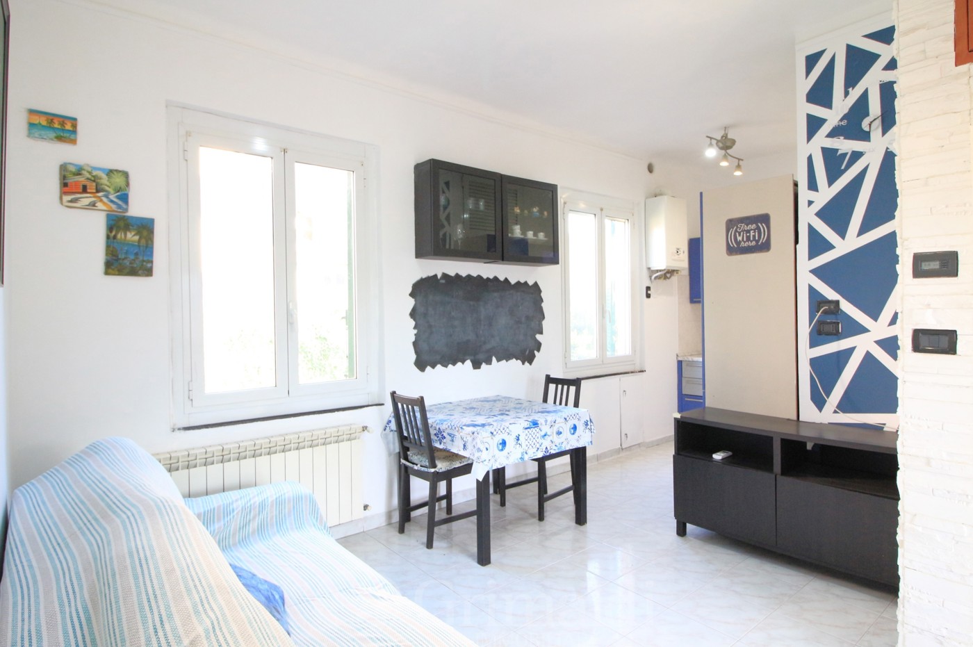 Trilocale ristrutturato a Genova