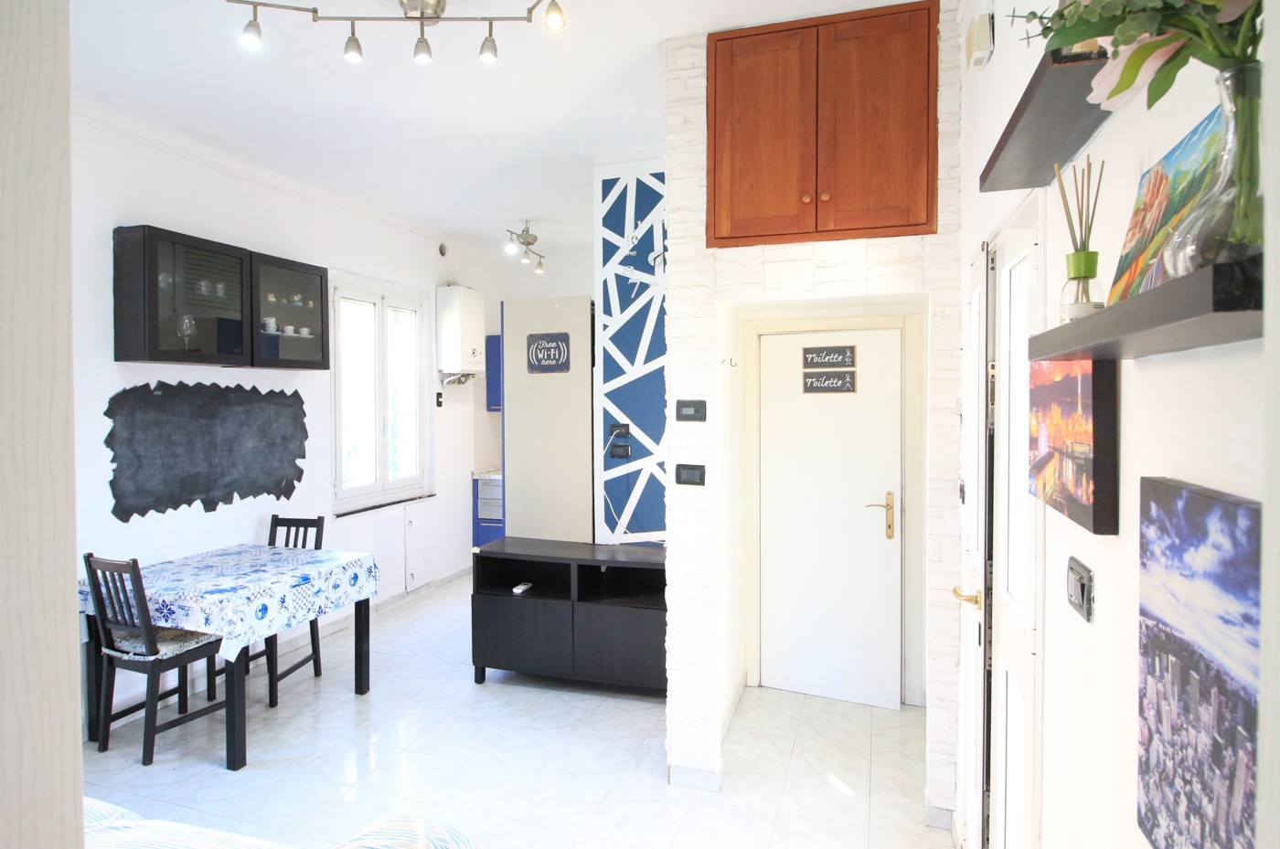 Trilocale ristrutturato a Genova