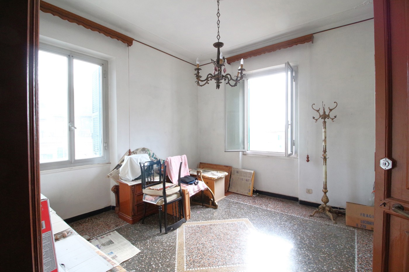 Casa indipendente da ristrutturare a Genova