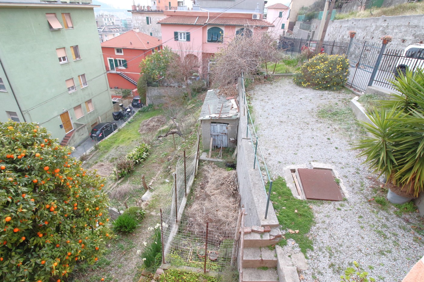Casa indipendente da ristrutturare a Genova
