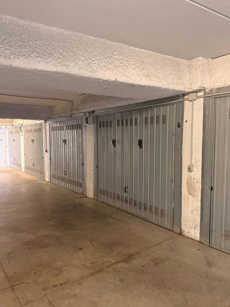 Box/Garage 15mq in vendita a Genova
