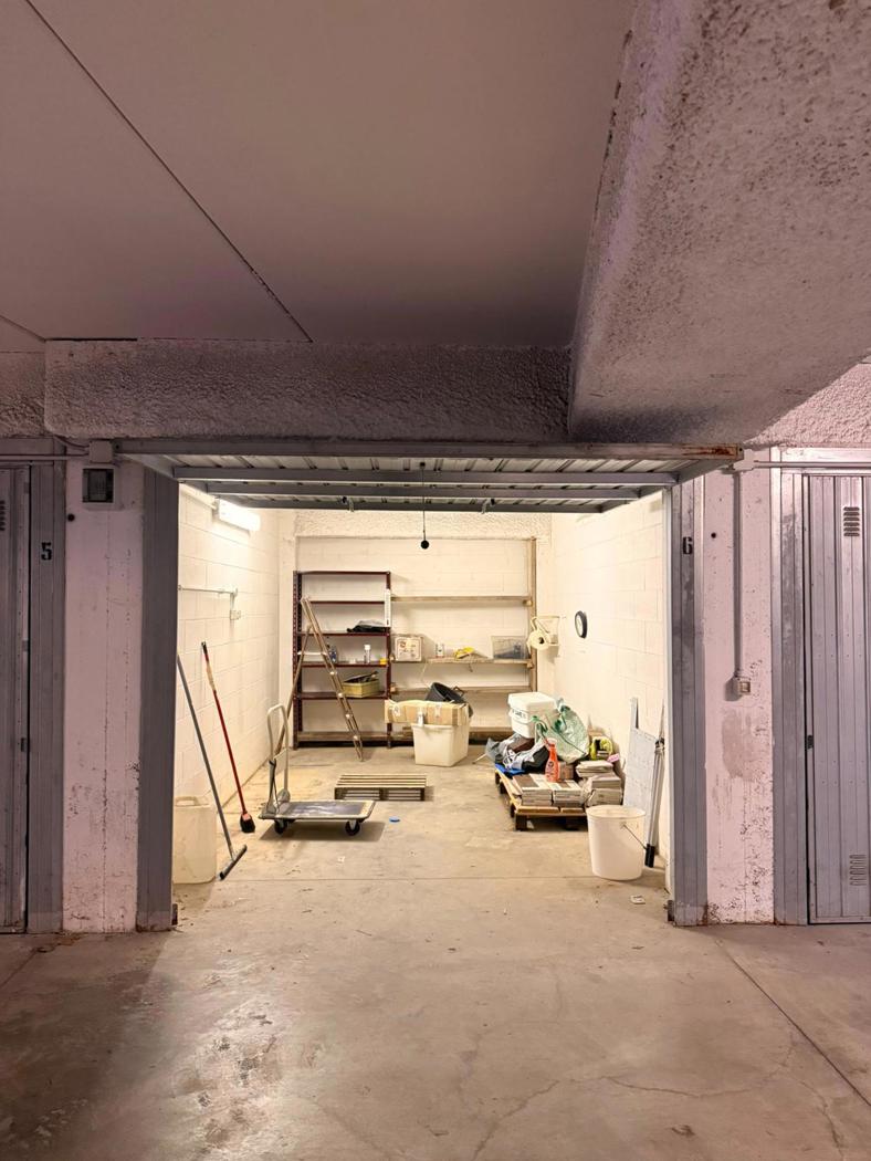 Box/Garage 15mq in vendita a Genova